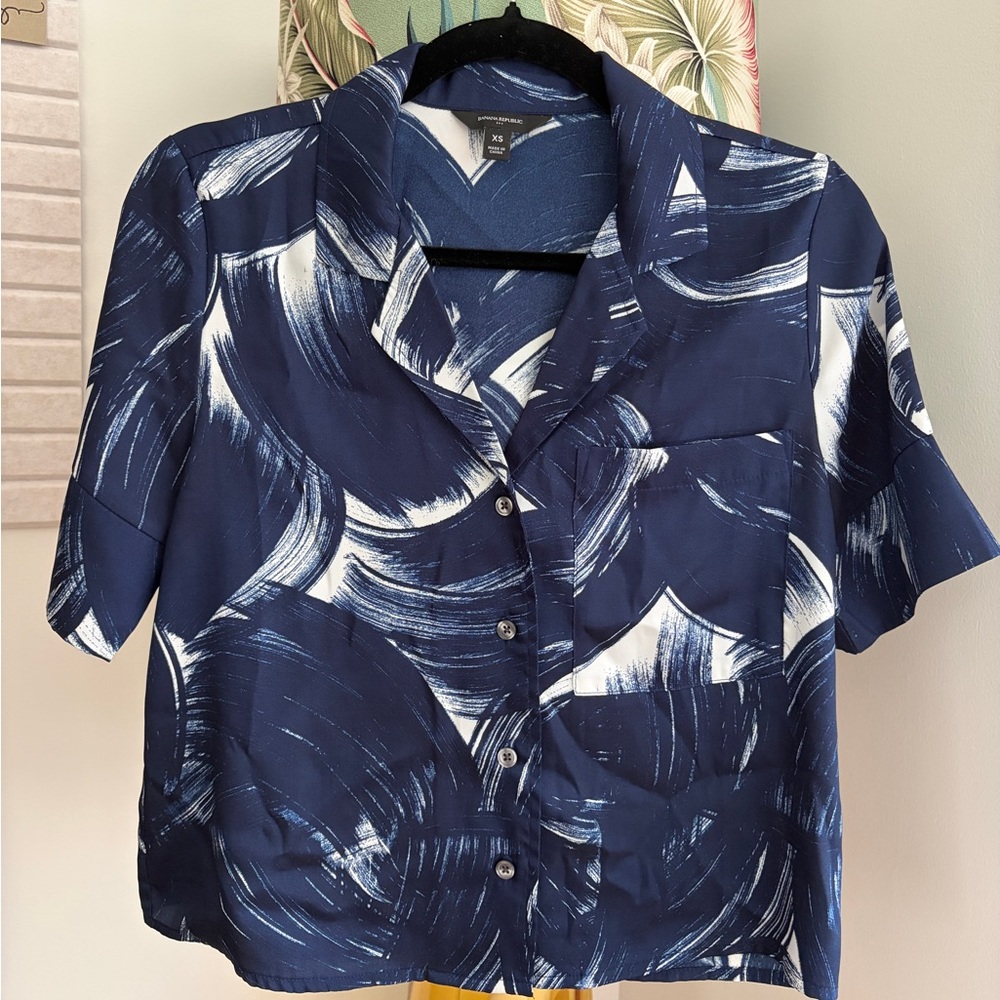 Banana Republic Navy and White Brushstroke Button-Down Shirt